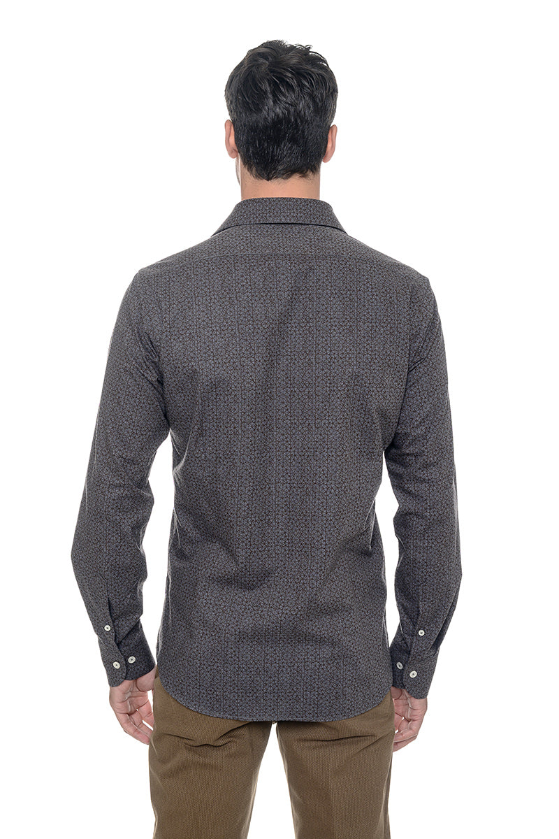 Camicia slim Viben - disegni geometrici su fondo grigio