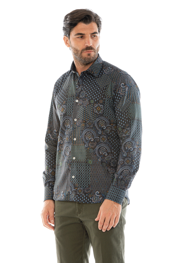 Camicia orientale sale