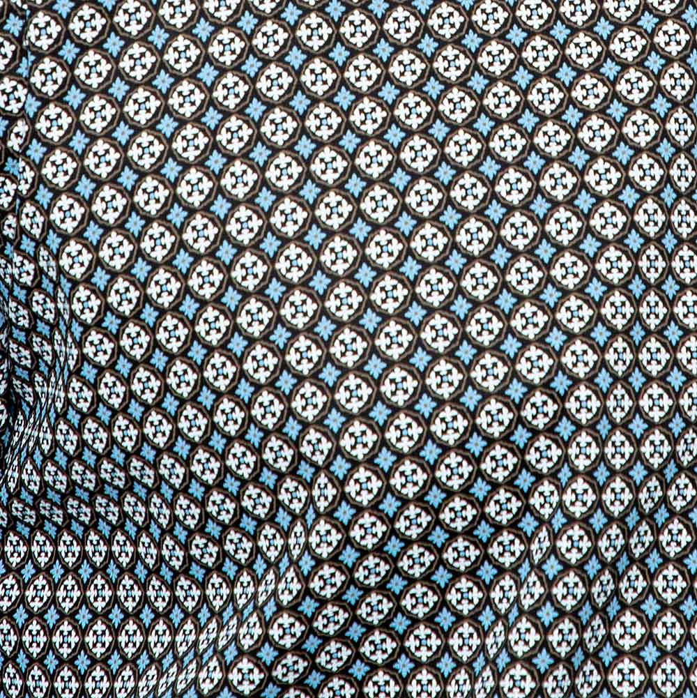 dettaglio-Camicia-a-fantasia-Viben